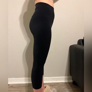 Black lululemon align leggings 23”